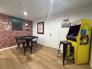 Games room - 20 Min to Capitol - Theatre Room - Walk to Park (Sun Prairie)