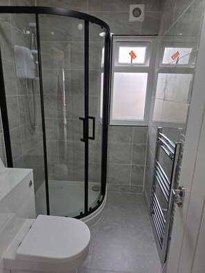 Bathroom - Studio with Ensuite Oxford (Oxford)