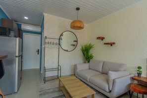 Living area - Vrbo Property (Oranjestad)