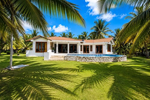 Casa frente al mar con piscina privada - Turtle Cay Marina