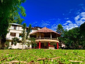 Bahagian luar