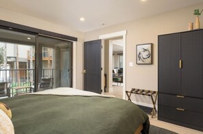 Room - Luxury 3BR/3BA Basecamp Steps to Quicksilver Lift Main Street Dining Heated Pool (Breckenridge)