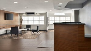 Lobby - Red Stick Hotel (Baton Rouge)