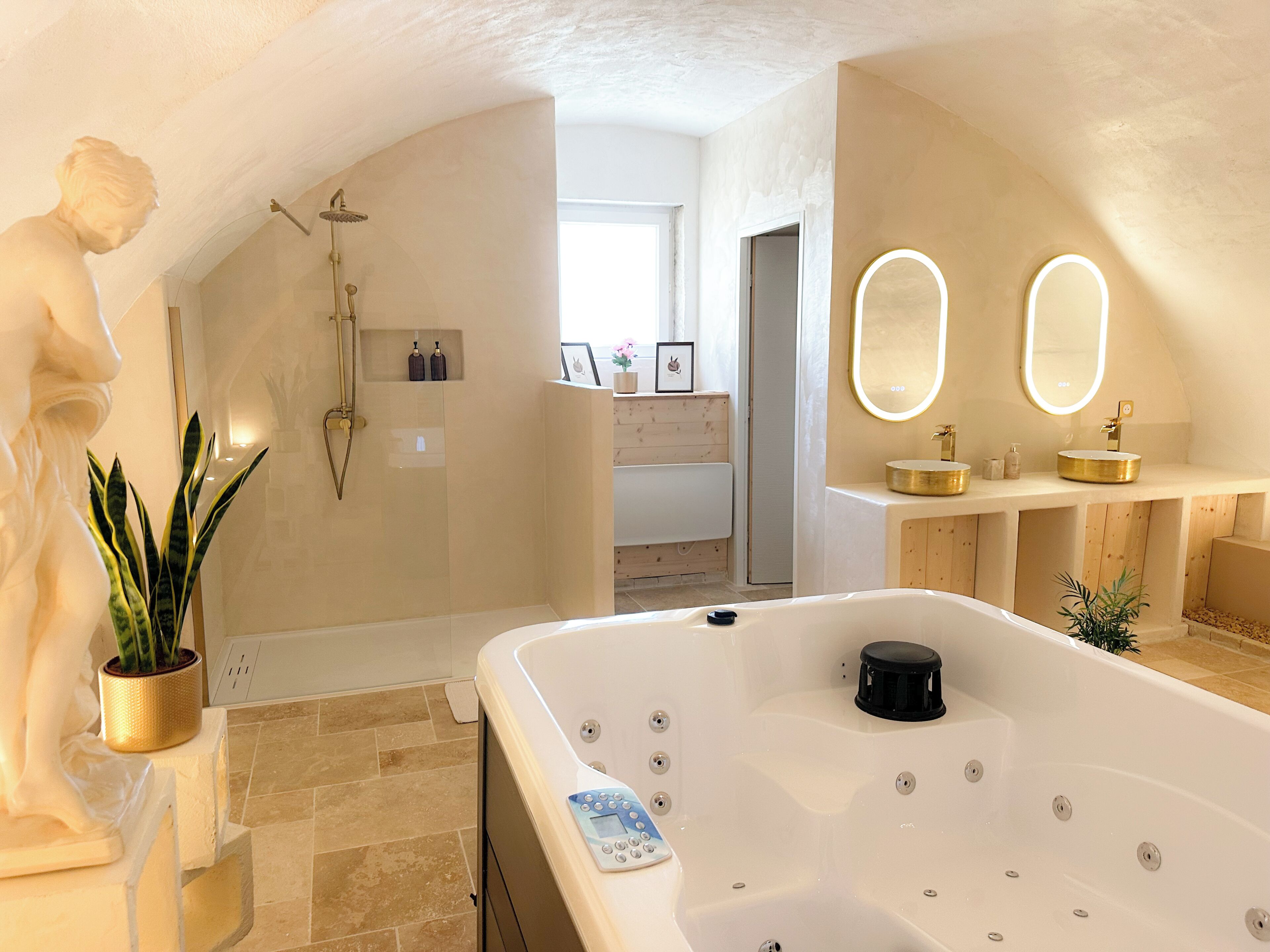Shower, jetted tub, towels, soap