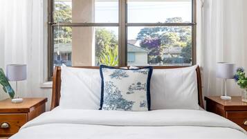 Iron/ironing board, travel cot, WiFi, bed sheets