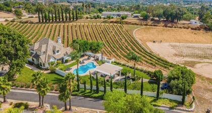Main Home at Chateau Blanc 5 bedroom/pool/spa, fire pit, views!