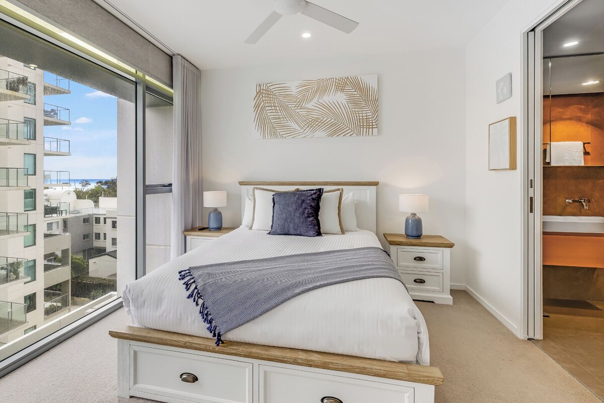 Ropa de cama de alta calidad, cortinas blackout y wifi gratis 