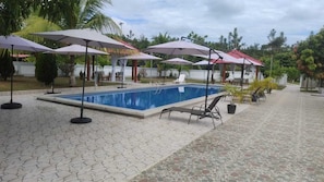 12 outdoor pools - Casa Hotel Amantra  (Yurimaguas)