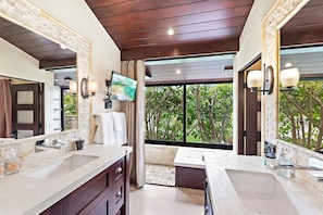 Bathroom - Sun-Drenched Coastal Haven with Private Pool (Newport Beach)