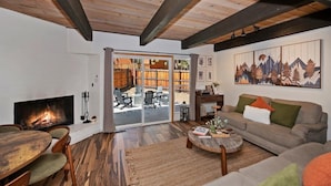 Living area - Summit Après | 2-Min Walk to Snow Summit (Big Bear Lake)