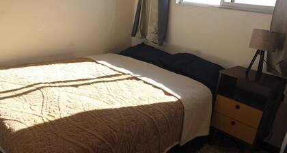 Charm & Comfort in Vila Estrela + Garage