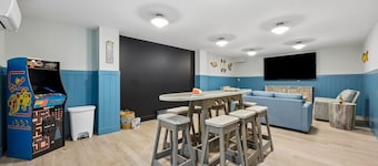 Fin & Tonic | Brand New Oceanfront Beach House | Hot Tub | Elevator | EV Charger | Sleeps 18