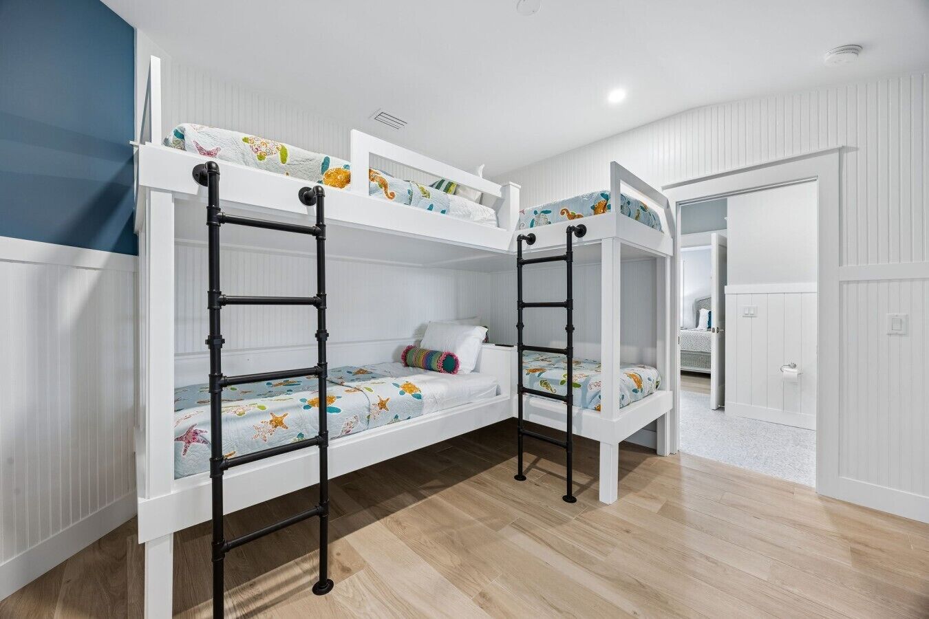 Desk, iron/ironing board, travel crib, WiFi
