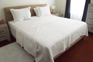 Unclassified image, 2 of 45, button - Cozy 3-bedroom townhome with AC and internet in pleasant Laurel (Laurel)