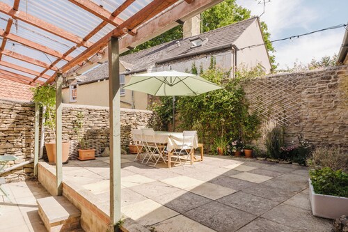 Beautiful Cottage in Malmesbury
