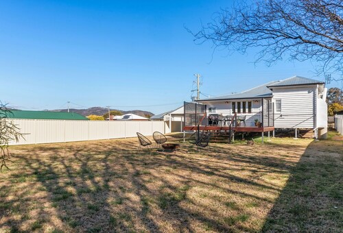 Stayawhile Cottage - Heritage 3 Bed in Tenterfield