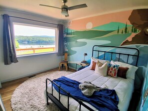 4 habitaciones, tabla de planchar con plancha, wifi y ropa de cama 