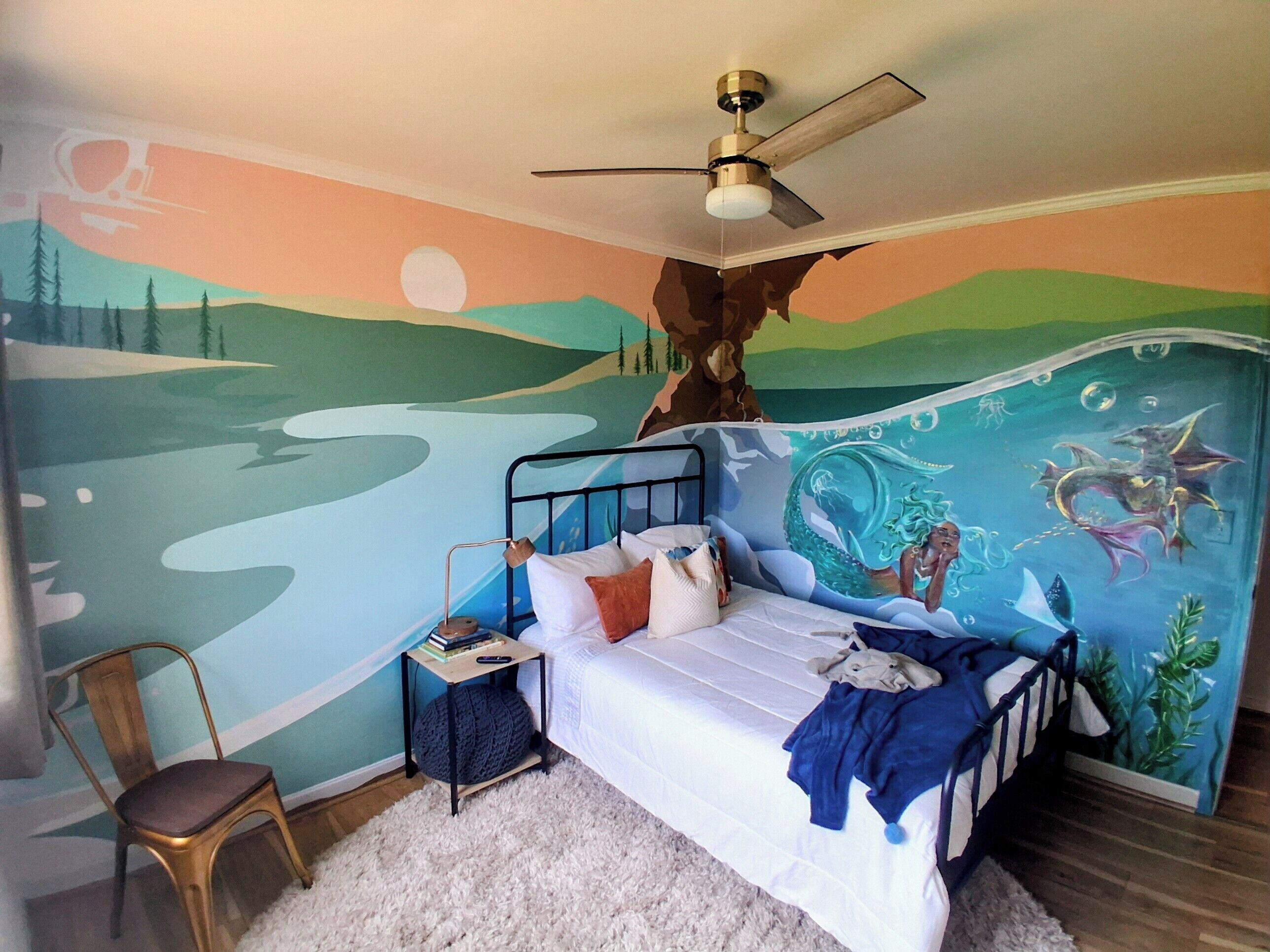 4 bedrooms, desk, iron/ironing board, WiFi