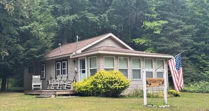 2 Bedroom cabin in the heart of the Hiawatha National Forest...