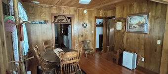 2 Bedroom cabin in the heart of the Hiawatha National Forest...