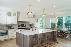 Private kitchen - 5 Bedroom house with pool half mile from track and SPAC and a mile to Broadway (Saratoga Springs)