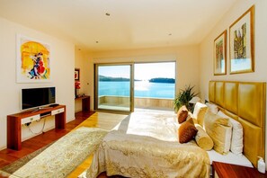 Room - Villa Senada, with pool and beach access (Lozica)