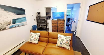 Private Office Studio on Hwy 47 Rio Grande