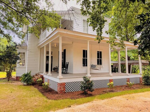 Camden Cottage, Southern History Welcomes You Home
