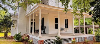 Camden Cottage, Southern History Welcomes You Home