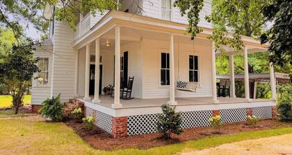 Camden Cottage, Southern History Welcomes You Home