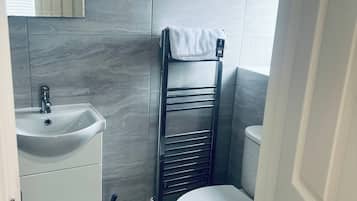 Shower, towels
