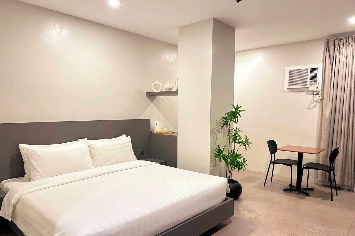 Family Triple Room, Non Smoking, Private Bathroom