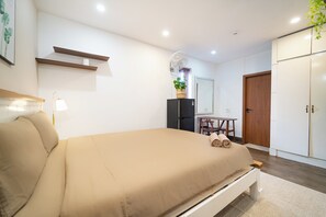 Standard Room, 1 Queen Bed - G9 Homestay - Boutique (Tan Dinh Ward)