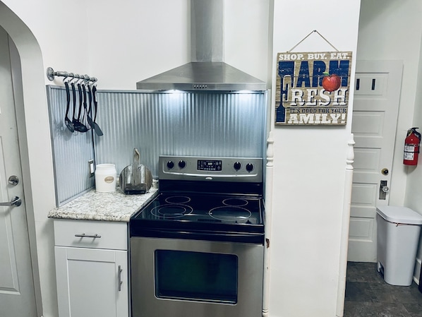 Private kitchen - The Urban Farmhouse Oasis - TV in every bedroom (Akron)