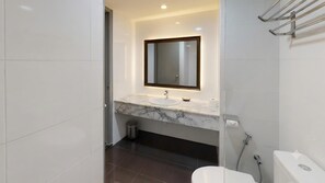 Bathroom - 707 Crowns by Host Platinum (Taman Kota Laksamana Jaya)