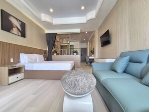 Family Quadruple Room, 2 Queen Beds, Non Smoking, City View - Apec Signature Hotel 5 (An Dong ward)