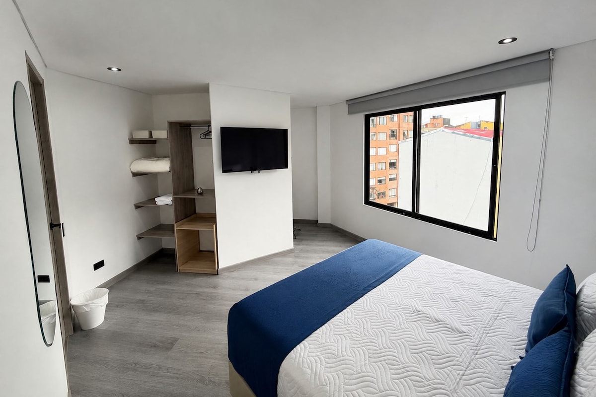 Superior Double Room, 1 Queen Bed | Premium bedding, down comforters, minibar, desk