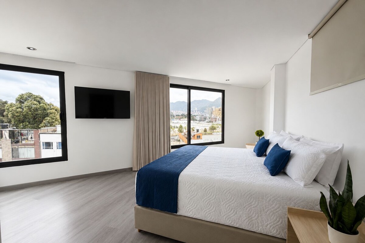 Junior Room, City View | Premium bedding, down comforters, minibar, desk