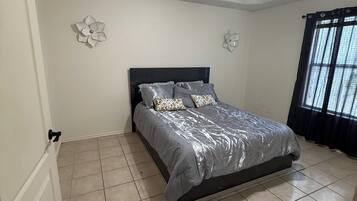 2 bedrooms, WiFi, bed sheets