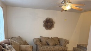 Living area - 2-bedroom apartment in welcoming Harlingen with AC comfort (Harlingen)