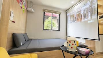 Standard Apartment, Non Smoking, Private Bathroom