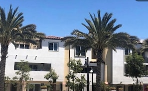 Exterior - Wonderful Private Studio, walk to the beach or enjoy your Private patio fire pit (Dana Point)