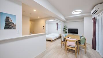 Apartment, Non Smoking (201, A-1) | Desk, blackout drapes, WiFi (free)
