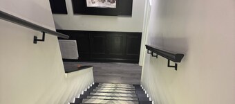 Theatre+Gym+ Sauna -Large home great for families Spacious 6-bedroom house in JC