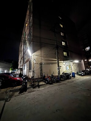 Uklassifisert bilde, 2 av 13, knapp