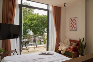 Room - Studio with chill balcony: D3 Apt By D Haus (Thành phố Hồ Chí Minh)