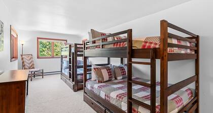 360 View Riverside Retreat in Keystone