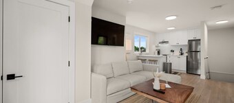 Cozy Scandinavian Retreat • Private •
