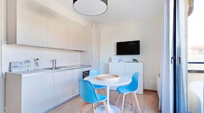 Executive Apartment | Private kitchen - Palette Bergonzoli Place (Milano)
