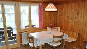 Dining - Kirchgasse 12 Appartement/Fewo, Dusche, WC, 1 Schlafraum 2-Bettwohnung by Interhome (St Stephan)